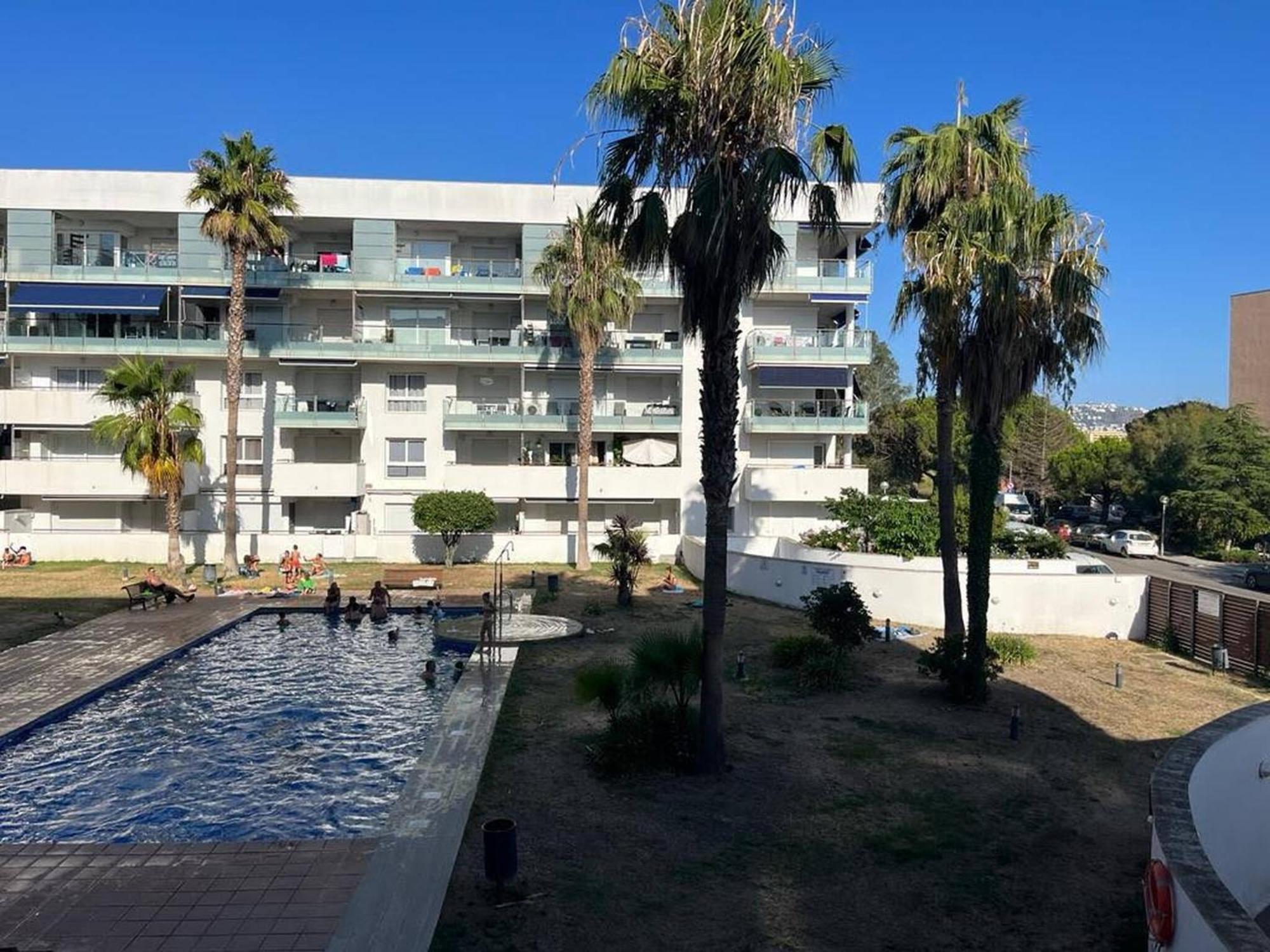 Bonito Apartamento Con Parking Y Piscina En Roses Av-53 Exterior foto