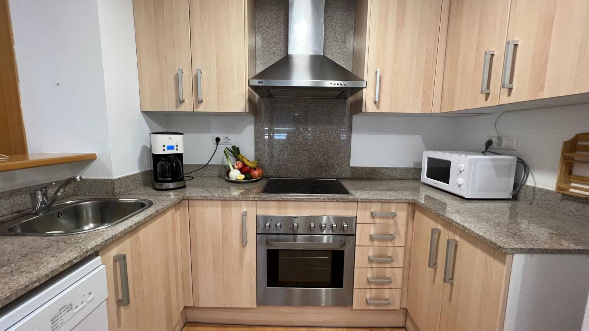 Bonito Apartamento Con Parking Y Piscina En Roses Av-53 Exterior foto